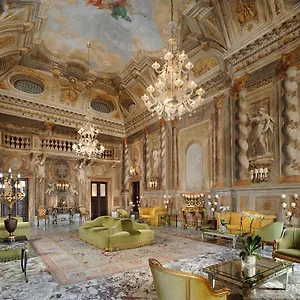 Grand Continental - Starhotels Collezione מלון
